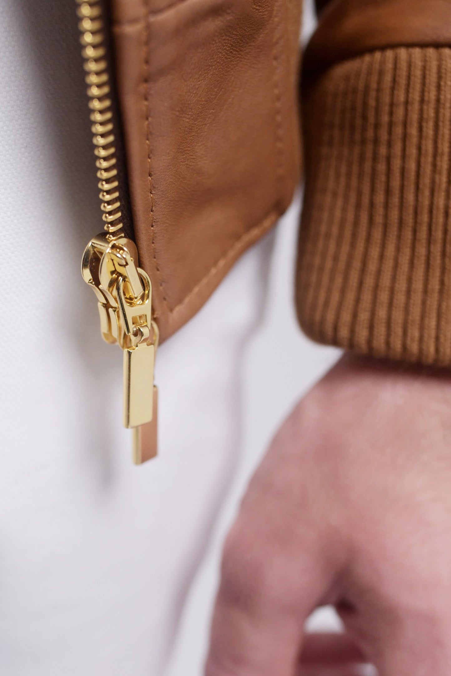 The Bomber - cognac